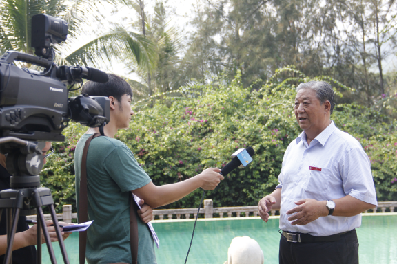 C:\Documents and Settings\Administrator\桌面\�|�站照片\囄���15.png