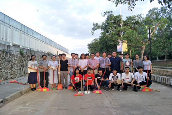 �D1 ȫ�w����У�@־Ը����(w��)������Ӱ.jpg