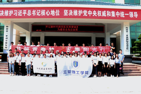 9 �o(w��)���(y��ng)���л��(d��ng)_����.jpg