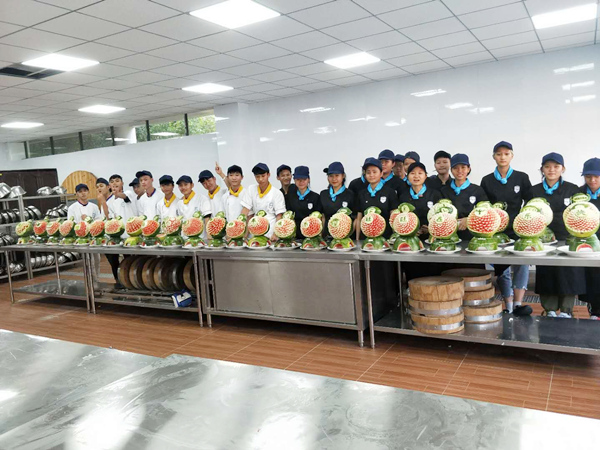 12 ���ϵ�չ�_(t��i)_����.jpg