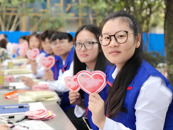 10 �tʮ�օf(xi��)��־Ը�IѪ���_����.jpg